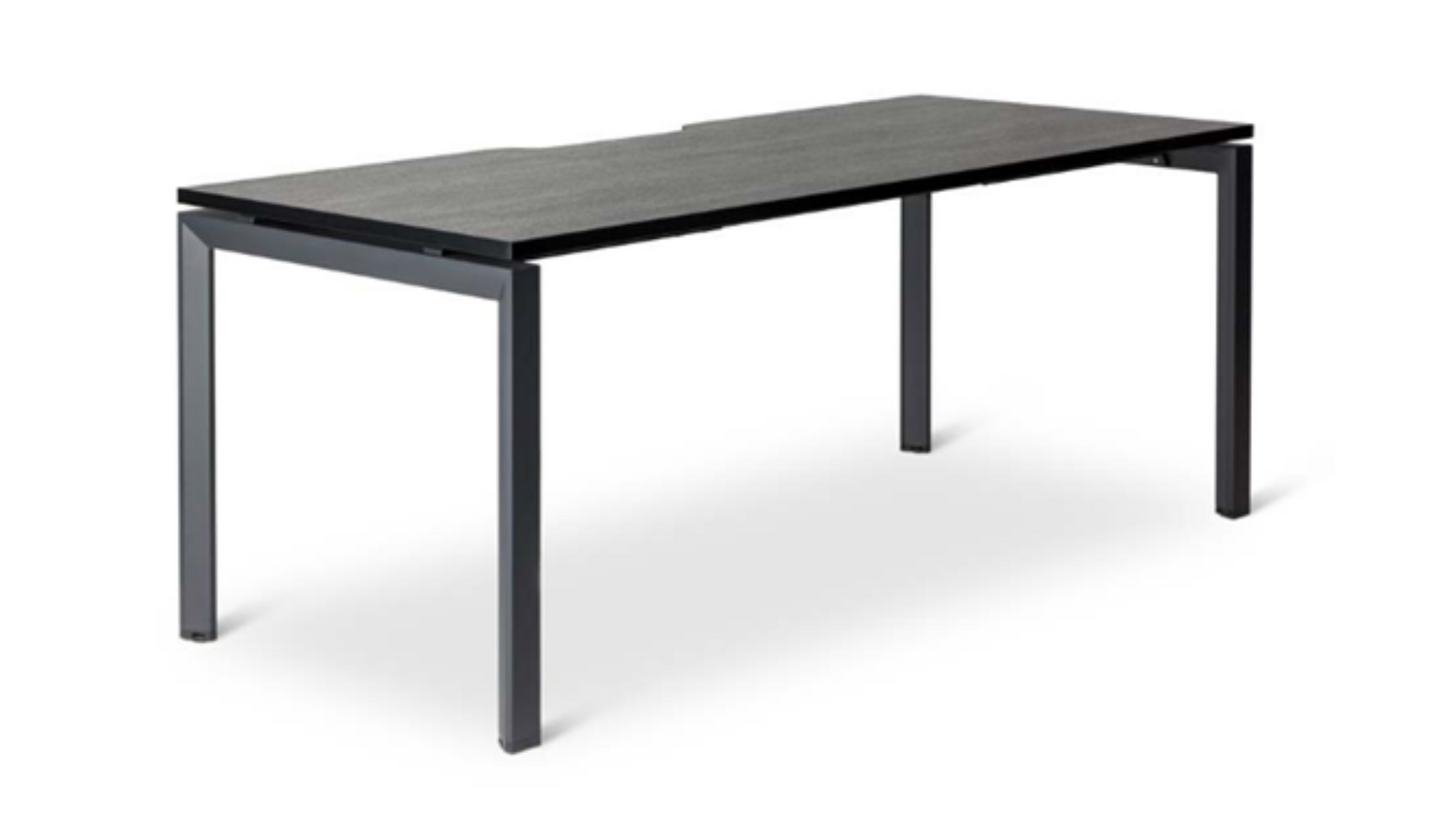 Novah Straight Desk