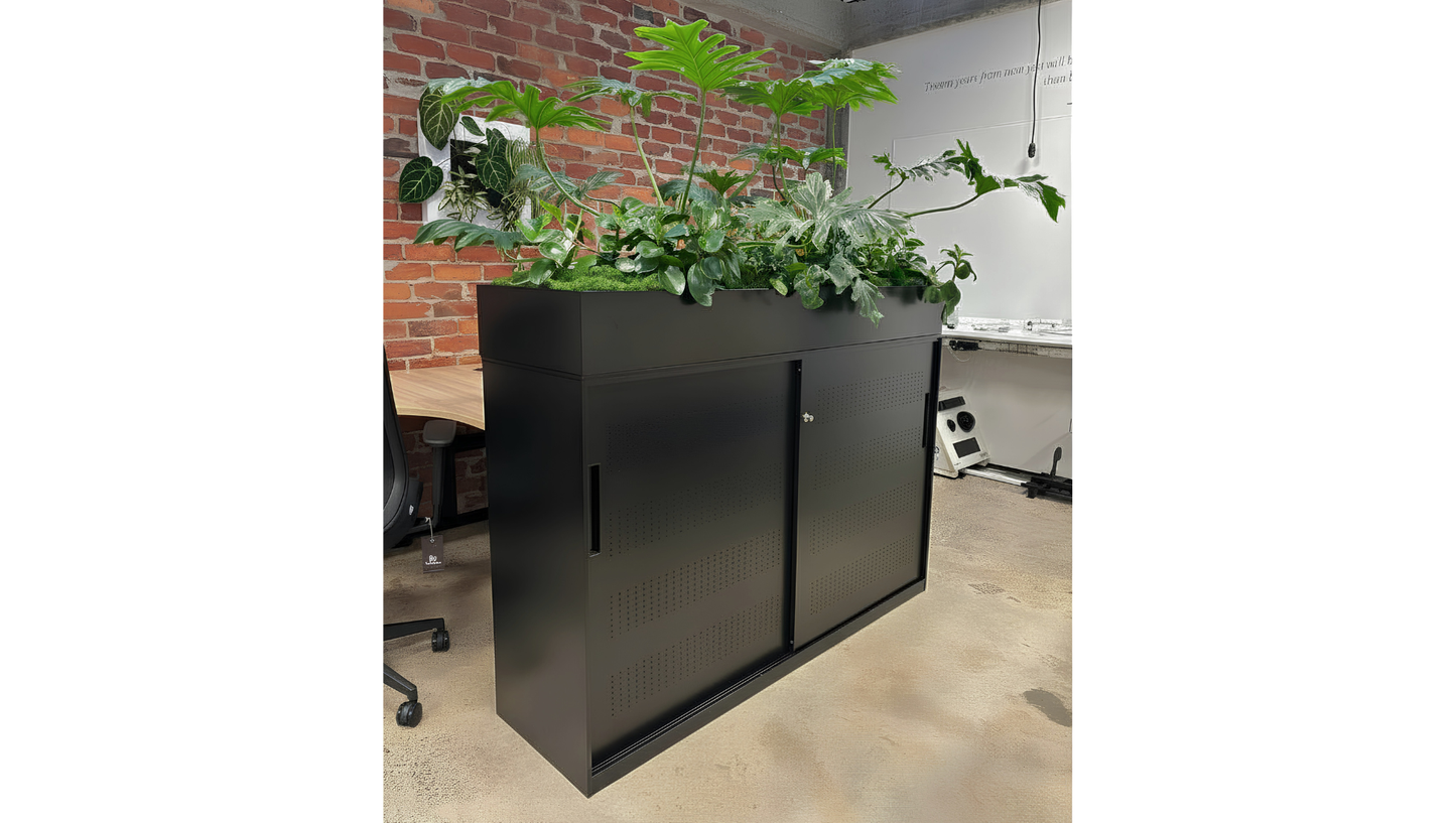 Synergy Slider Cabinet (Exclusive)