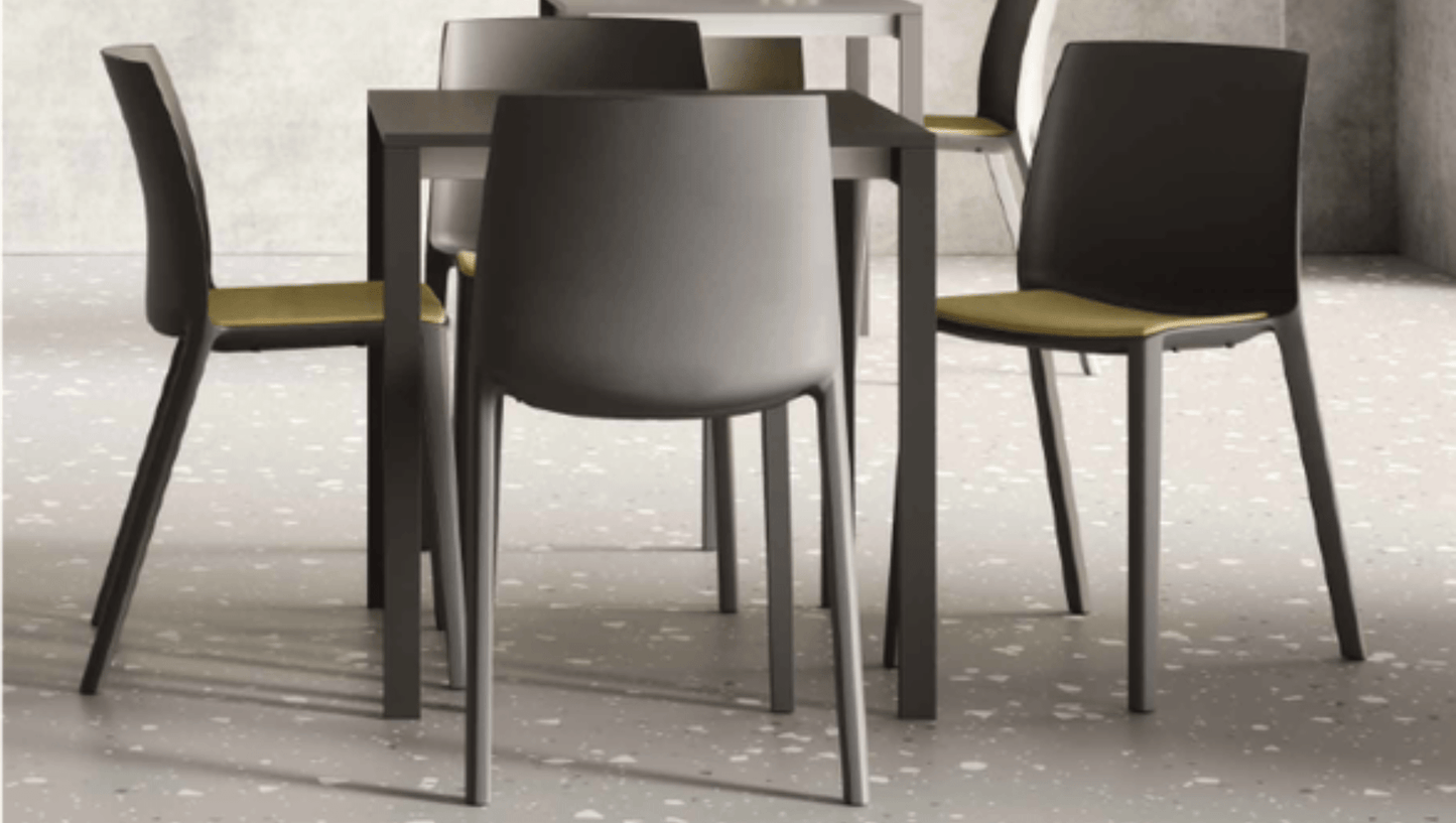 Seating Dora Chair