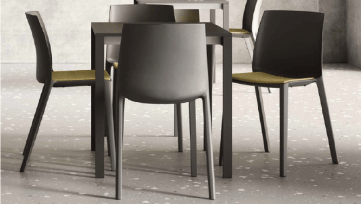 Seating Dora Chair