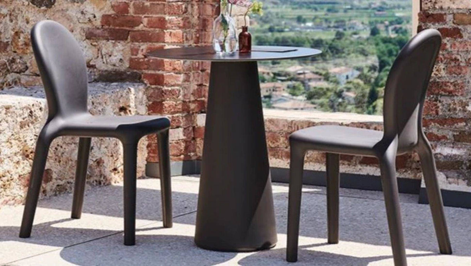 Tables Fura Table