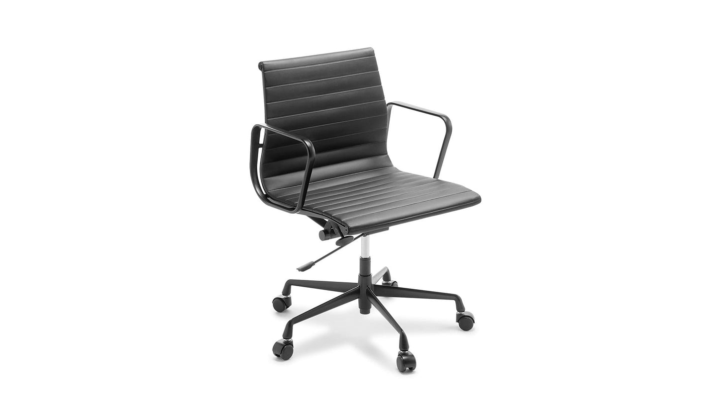Seating Mid back / Black Leather / Black Powdercoat Eames Replica Classic Chair