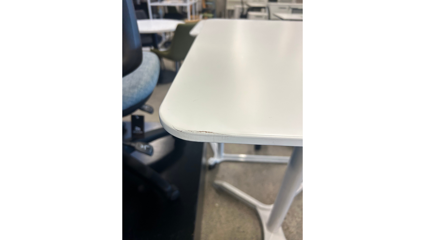 Helsinki Adjustable Table - Clearance