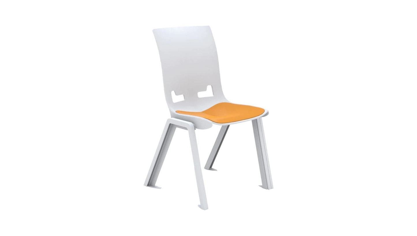 Seating White / Mango Hitch Chair