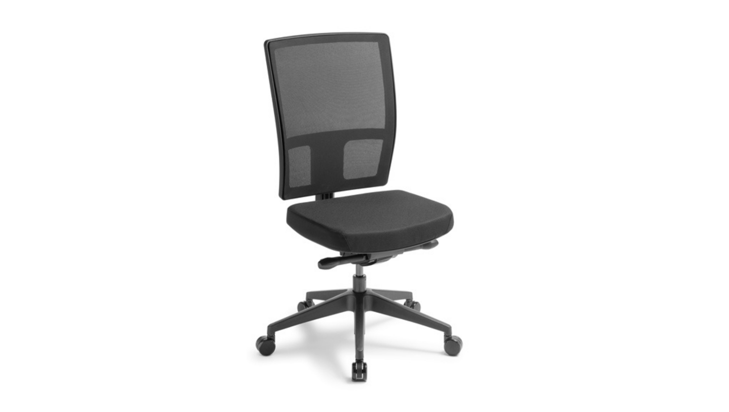 Seating Do not include / Standard Media Ergo Chair