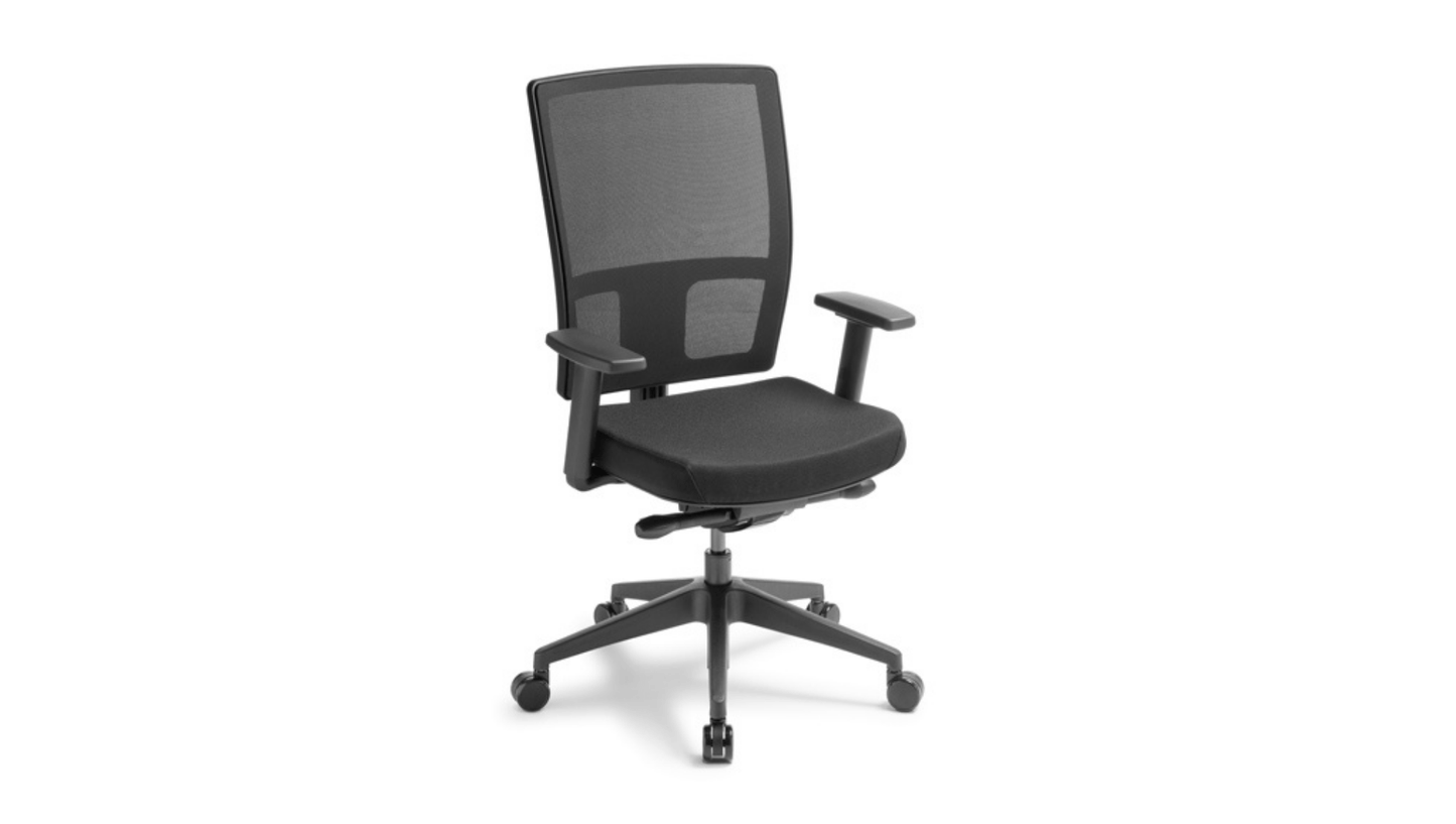 Seating Include / Standard Media Ergo Chair
